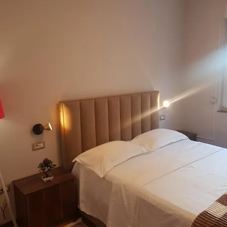 게스트하우스 Tirana Rooms 티라나