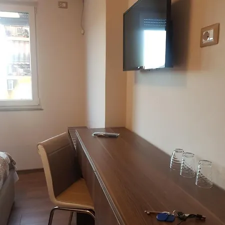 Tirana Rooms 4*