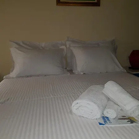 Tirana Rooms 4*