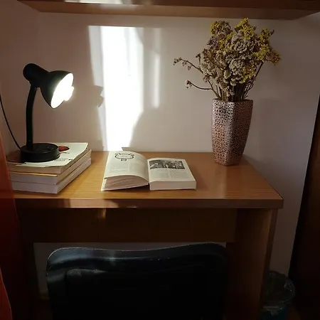 בית הארחה Tirana Rooms 4*